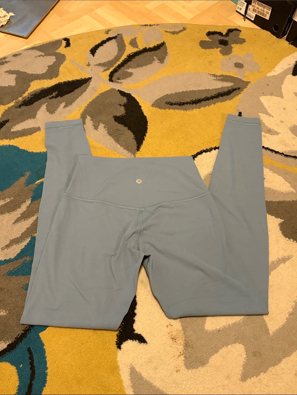 lululemon light slate blue leggings with reflective logo